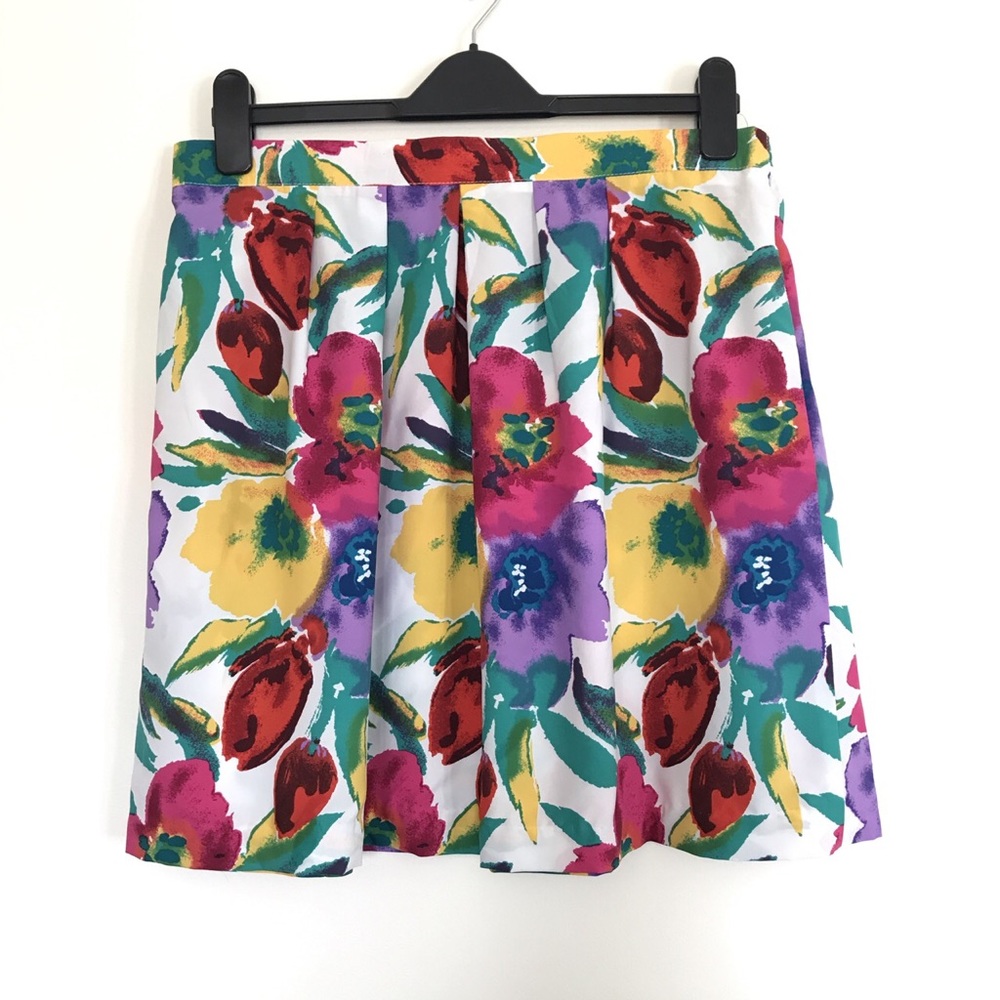 Vintage Floral Skirt - Picture 2 of 2